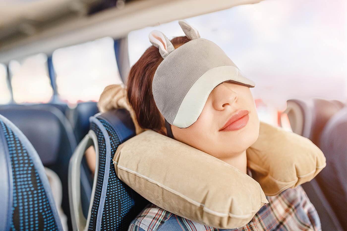 Como melhorar seu sono durante viagens de vez